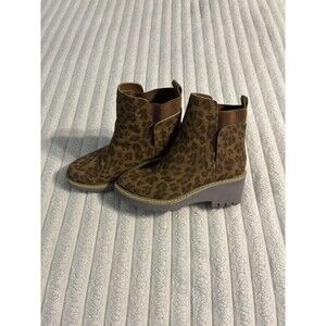 Hey Girk Corky’s Pull On Leopard Cheetah Chelsea Boots Womens 8 brown sock lined